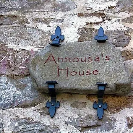 Annousa's House & 4* لايميناس