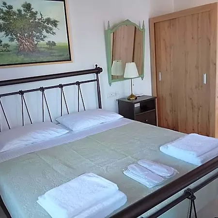 Apart Otel Annousa's House & 4*