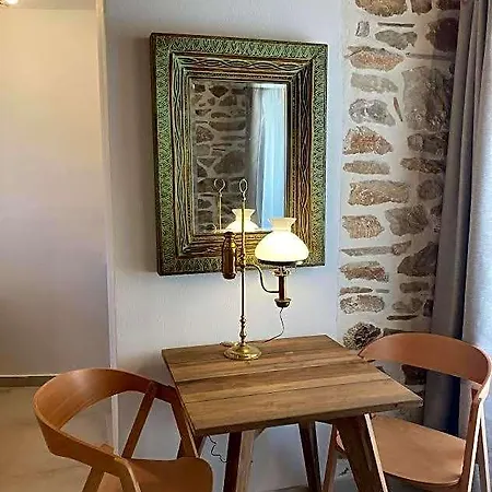 Annousa's House & Aparthotel