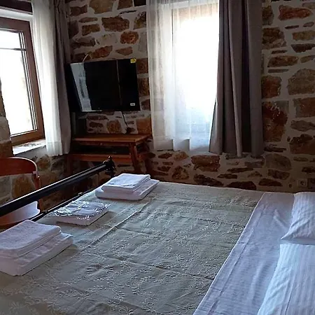 Annousa's House & Apart Otel 4*