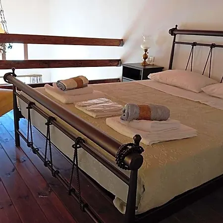 Apart Otel Annousa's House & 4*